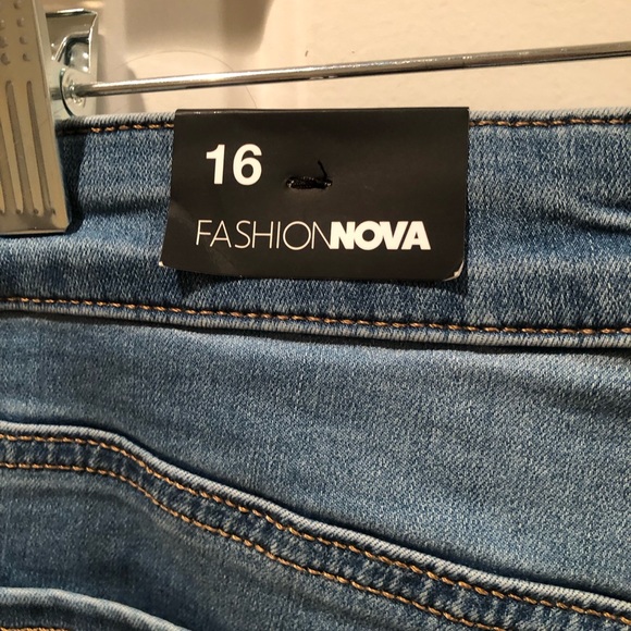 NWT Fashion Nova jeans size 16W super high rise skinny jeans light blue wash - Picture 6 of 6